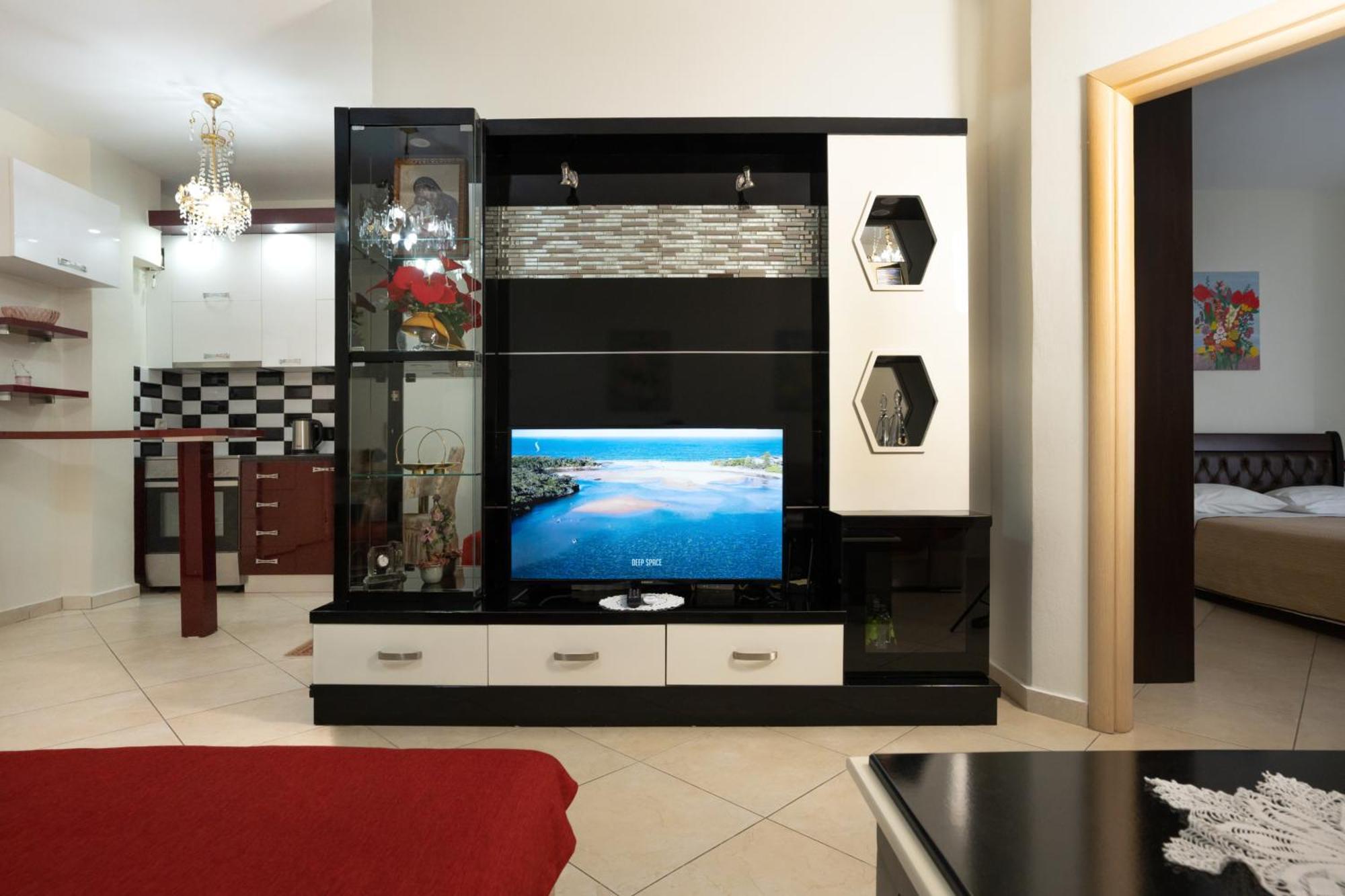 Beachside With Sea View Appartement Vlorë